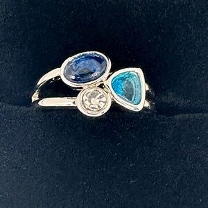 Silver & Blue Gemstone Cluster Ring – Size 7 – NWOT